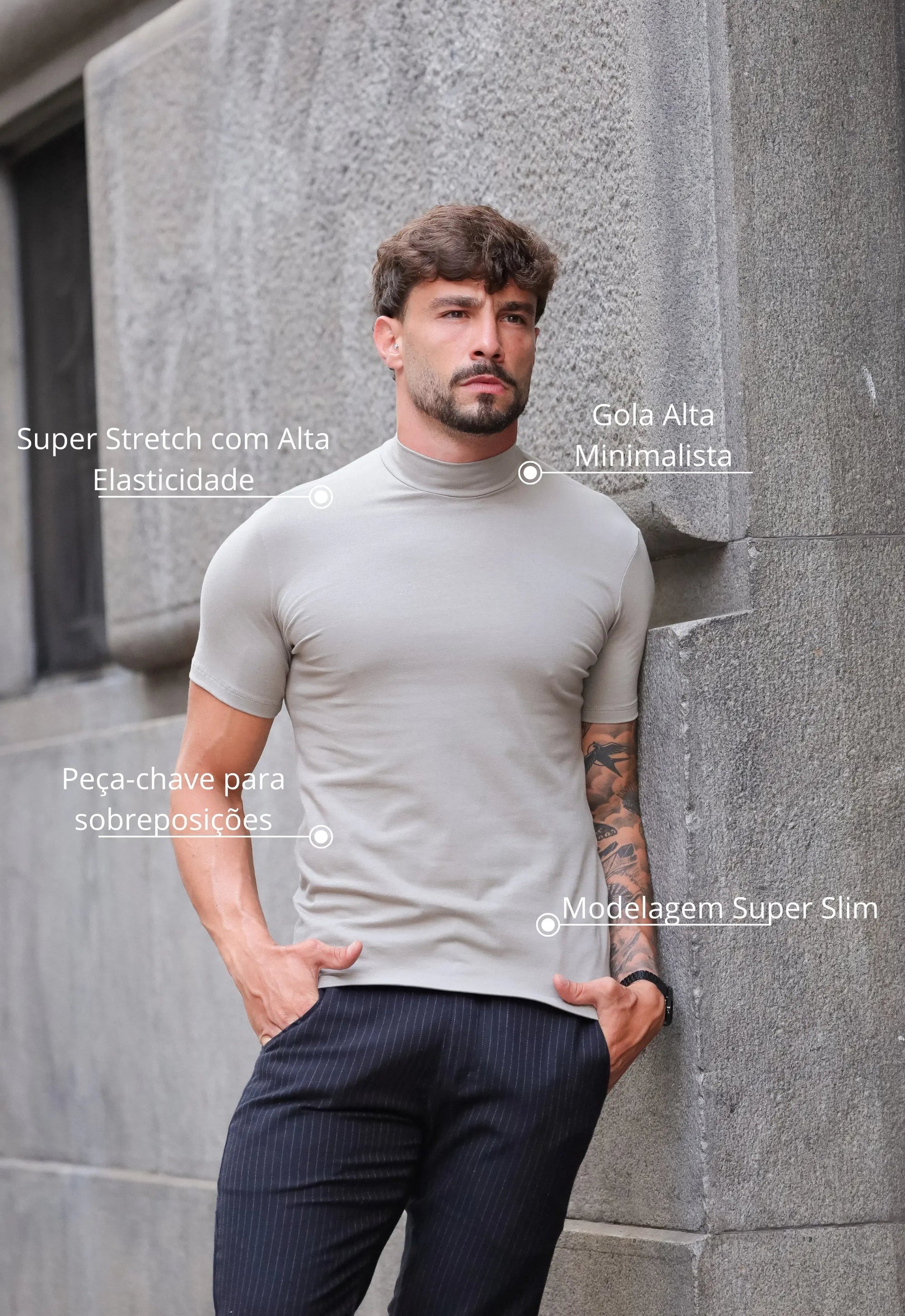 Camiseta Slim Gola Alta Cinza