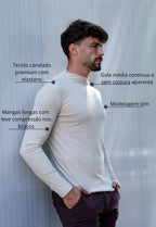 Camiseta Slim Manga Longa Gola Média Bege