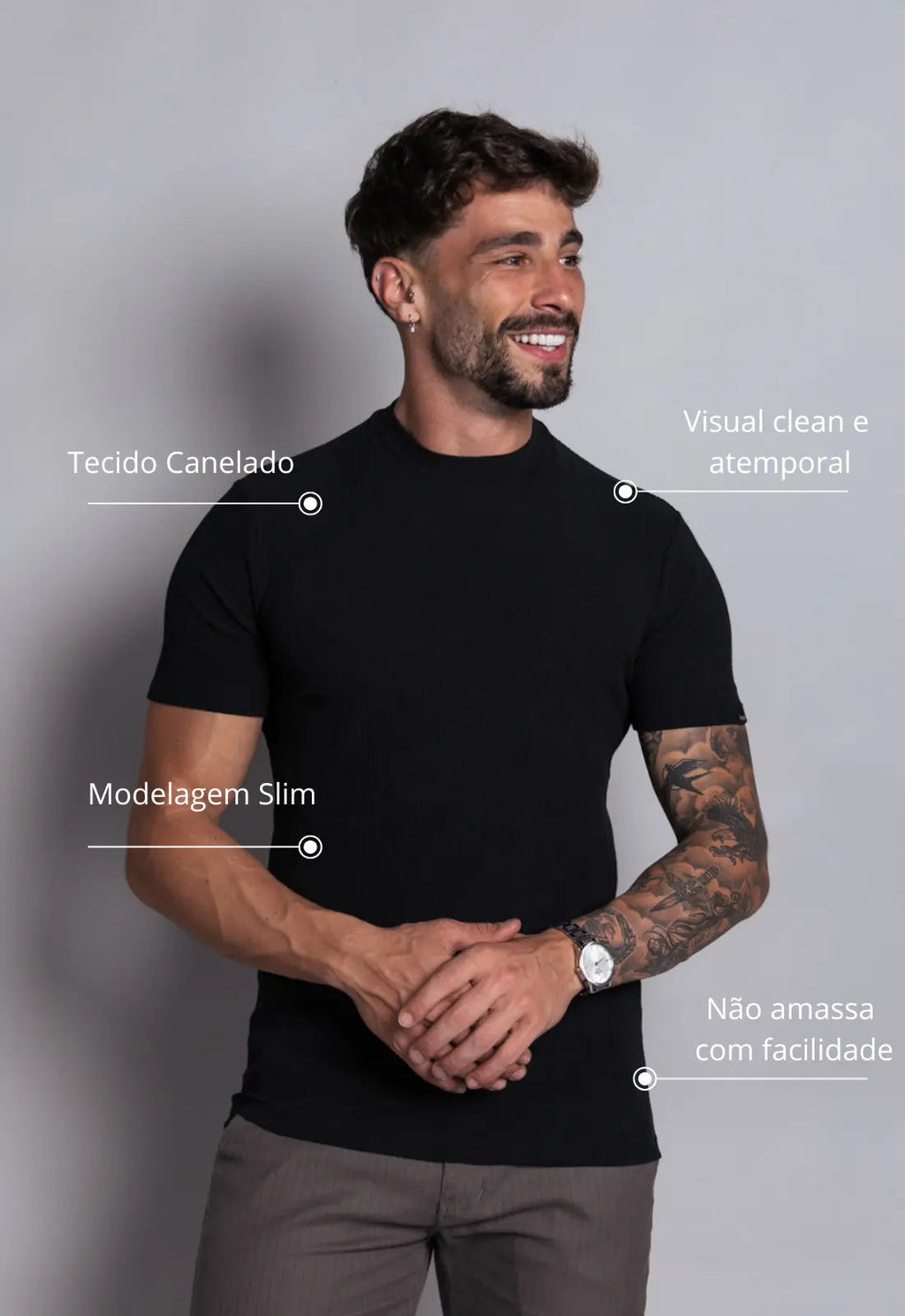 Camiseta Canelada Gola Média Preta