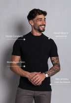 Camiseta Canelada Gola Média Preta