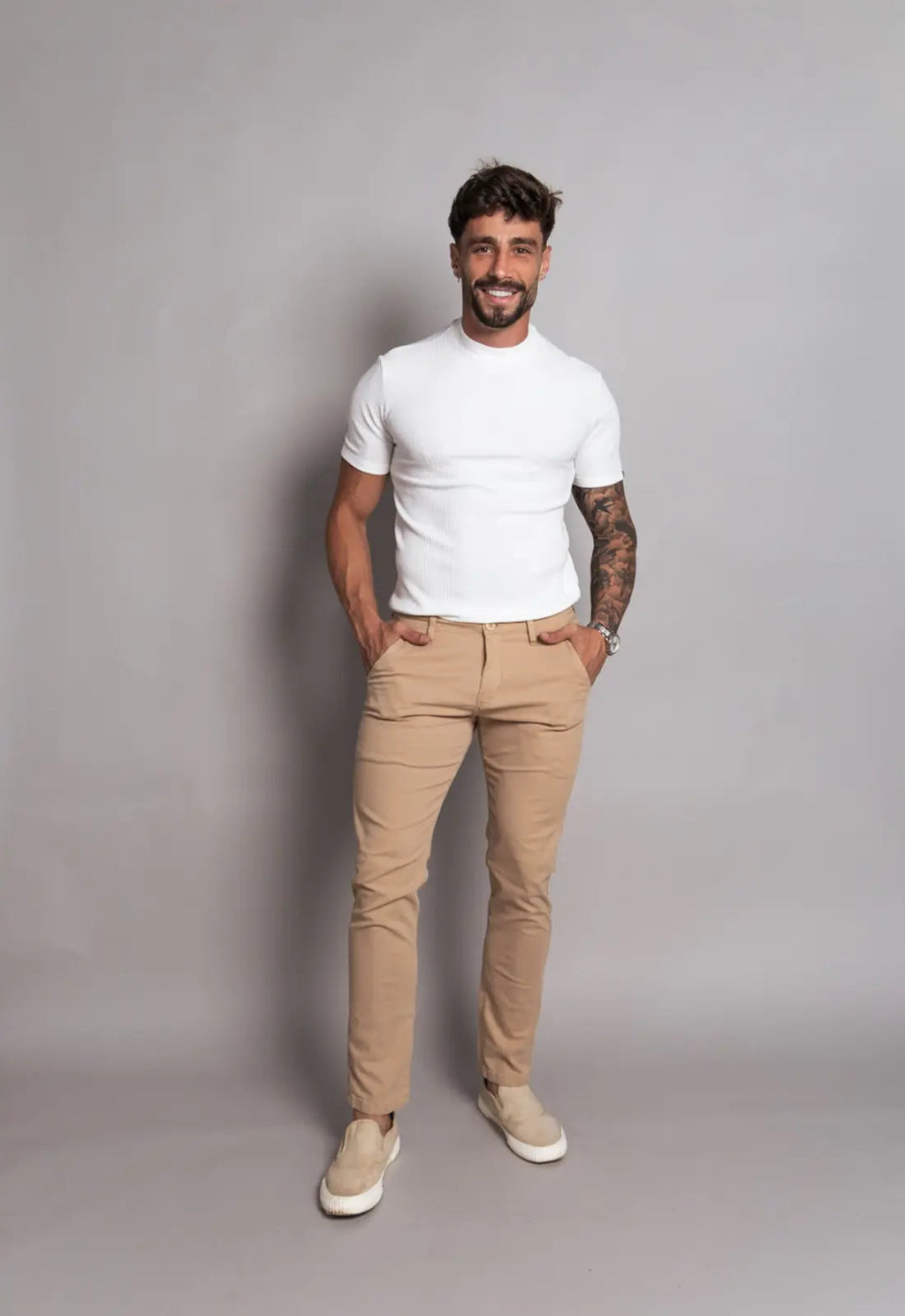 Camiseta Canelada Gola Média Branca