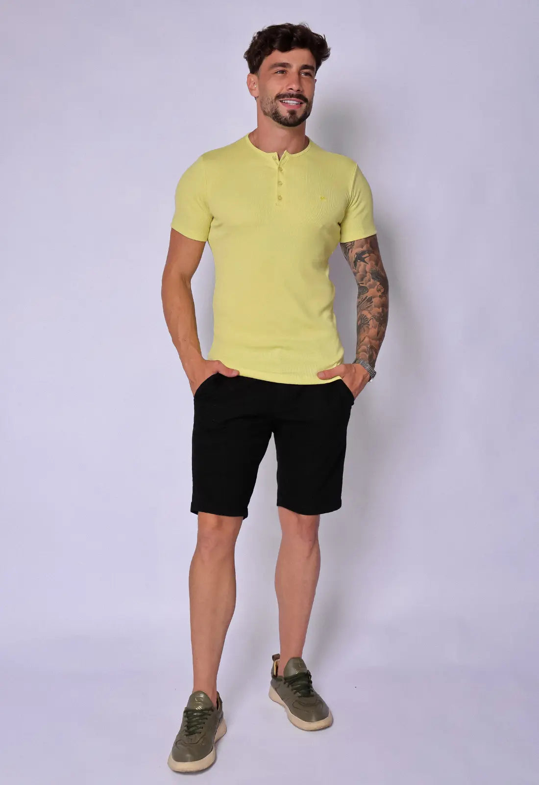 Camiseta Henley Canelada Amarela