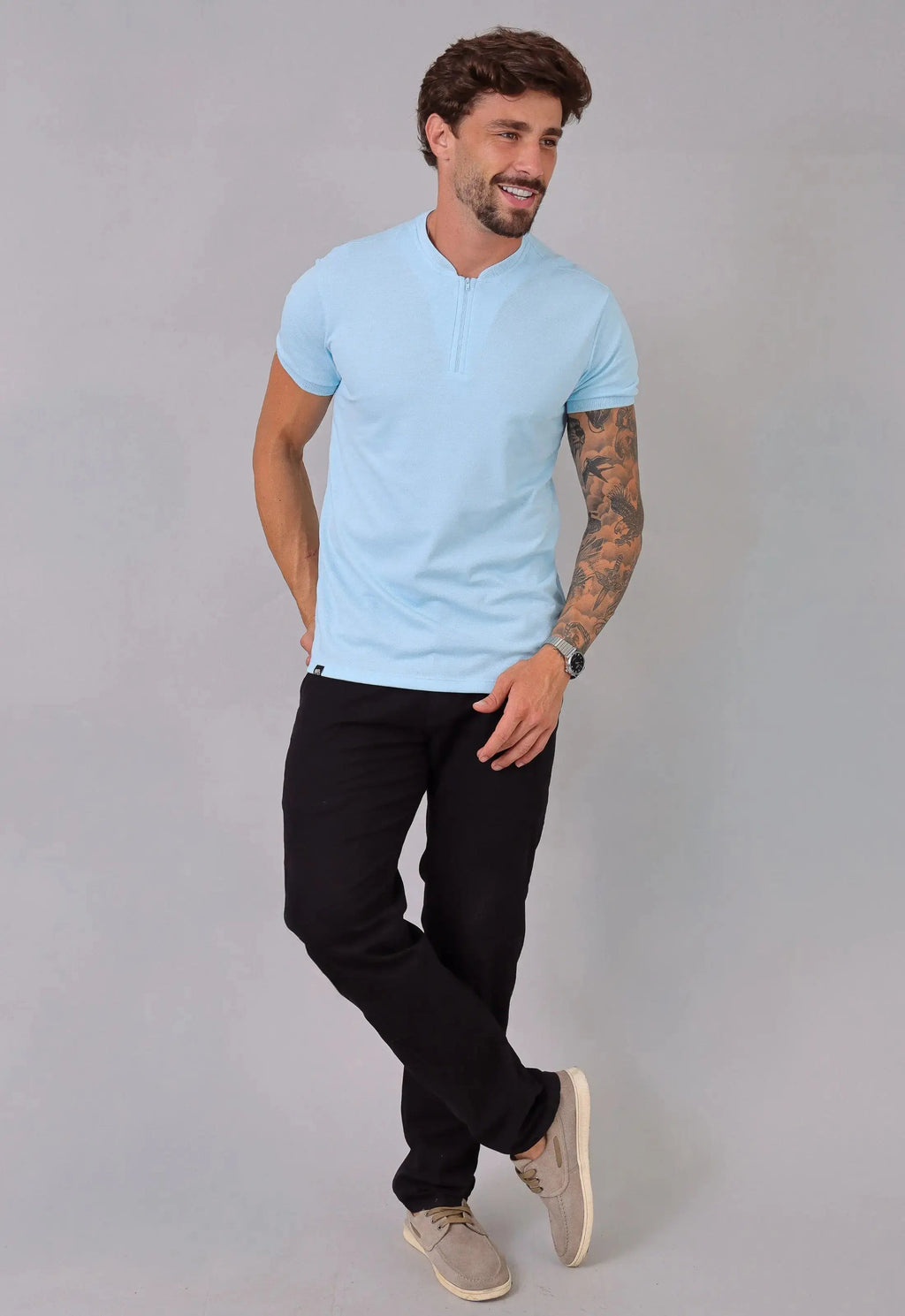 Camiseta Gola Padre Zíper Azul Claro