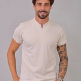 Camiseta Gola Padre Zíper Bege