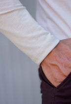 Camiseta Slim Manga Longa Gola Média Bege