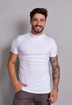 Camiseta Slim Gola Média Branca