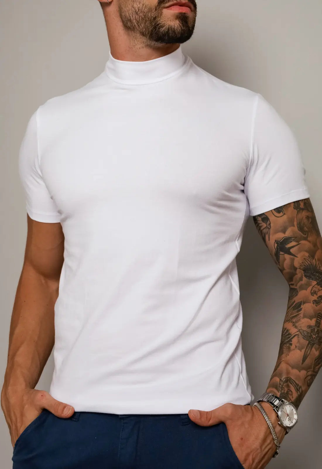 Camiseta Slim Gola Alta Branca