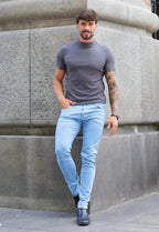 Camiseta Slim Gola Média Cinza