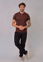 Camiseta Gola Padre Zíper Marrom