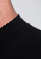 Camiseta Slim Gola Alta Preta