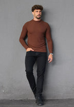 Camiseta Slim Manga Longa Gola Média Marrom