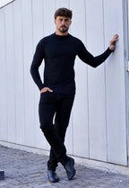 Camiseta Slim Manga Longa Gola Média Preto